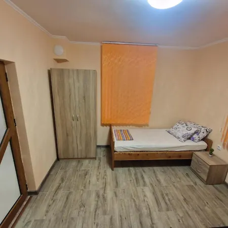 При Тони Appartamento